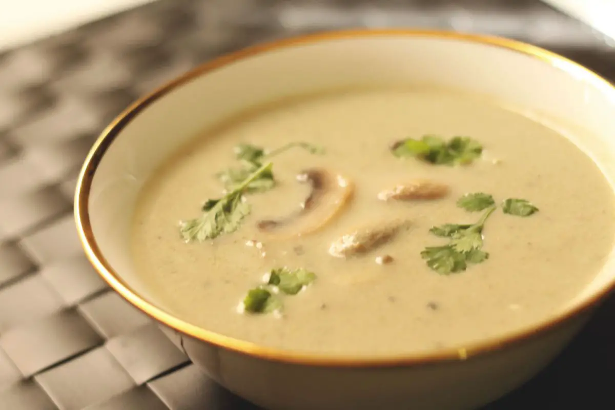 Creamy Mushroom And Coriander Soup