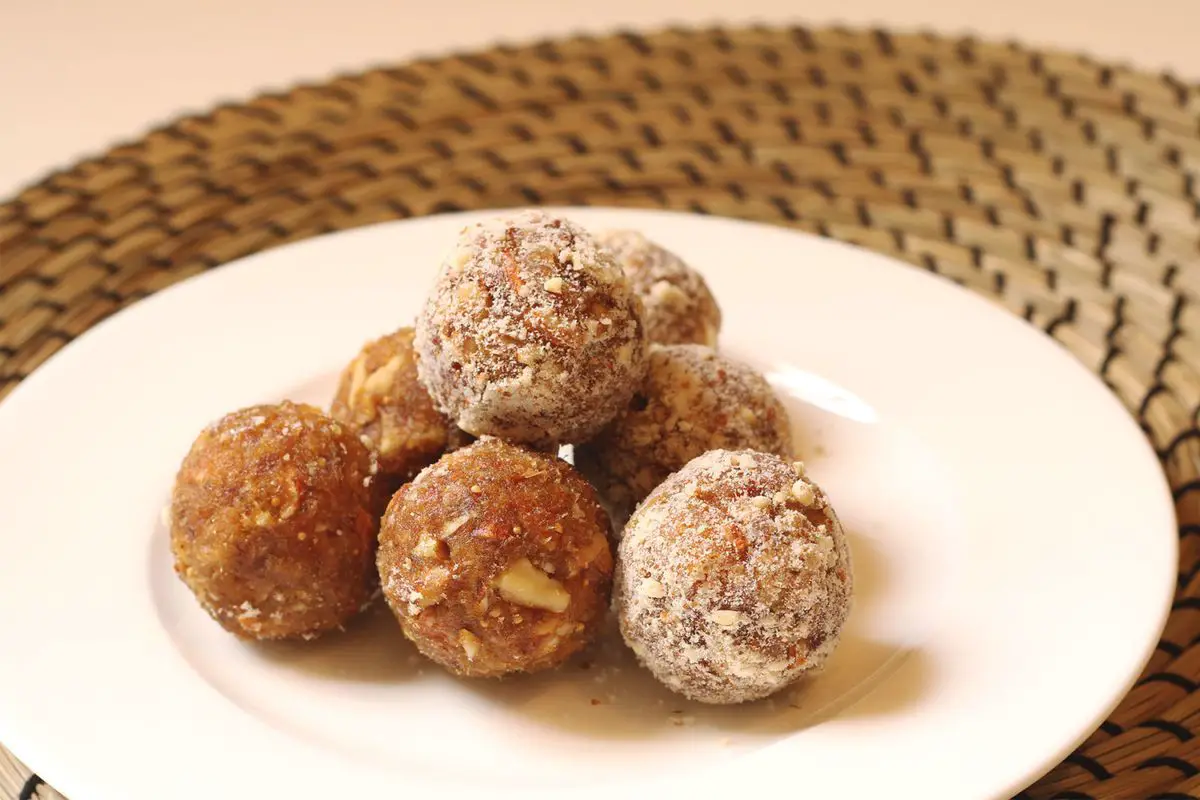 Dry Fruit Balls (Healthy Snack #6)