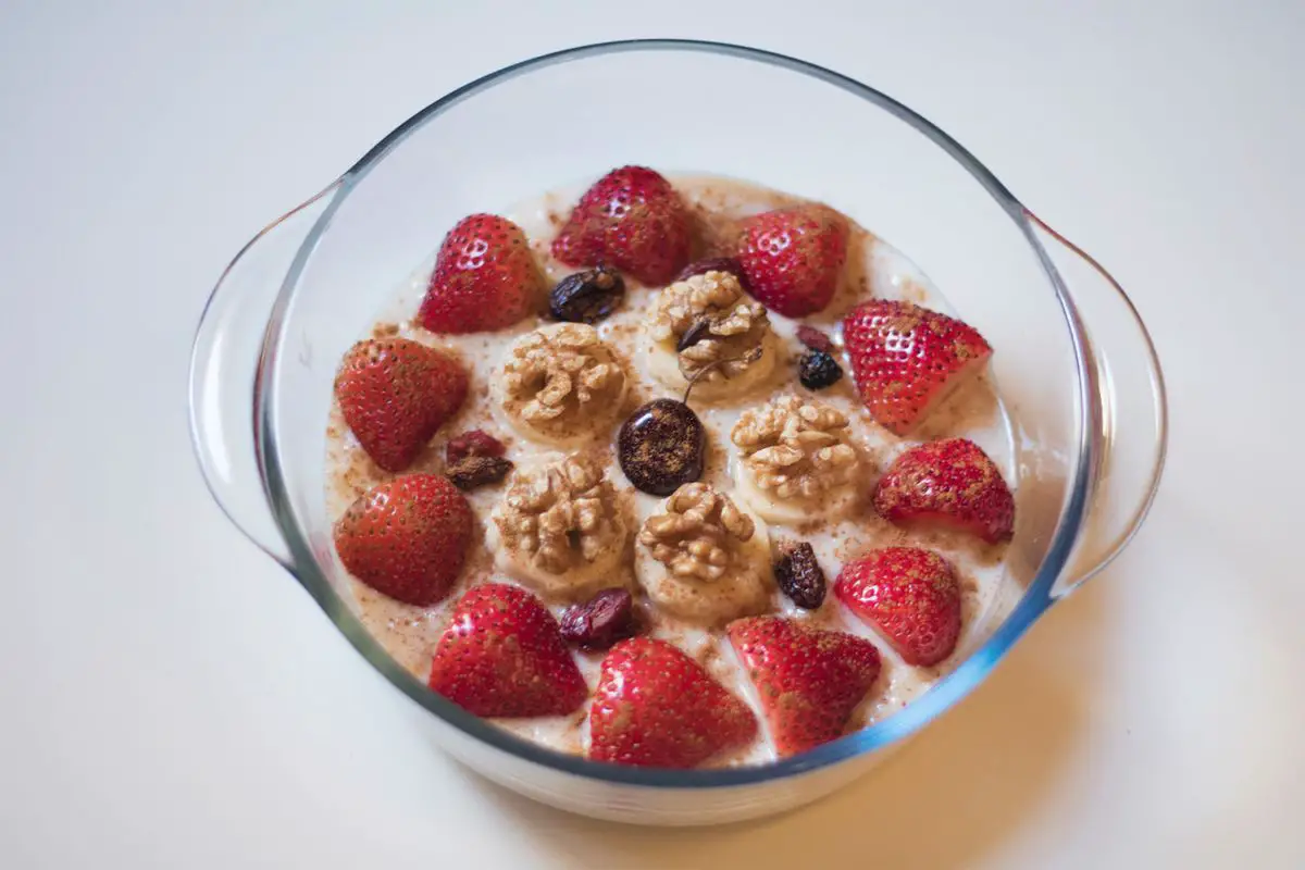 Oats Porridge with Fruits (Healthy Breakfast)