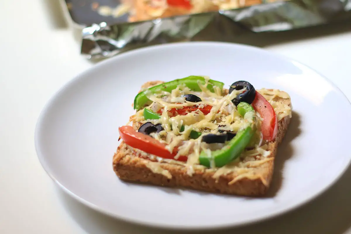 Oven Bread Pizza