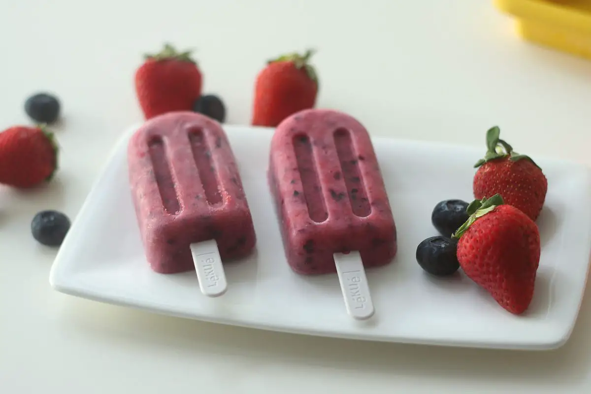 Mixed Berry Fruit Popsicles