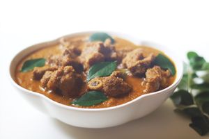 Mutton Curry - Easy Indian Recipe - the Indian Claypot