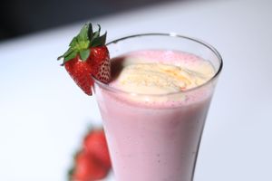 Strawberry Milkshake - Recipe - The Indian Claypot