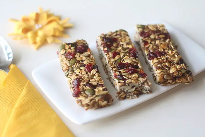 Soft and Chewy Granola Bars