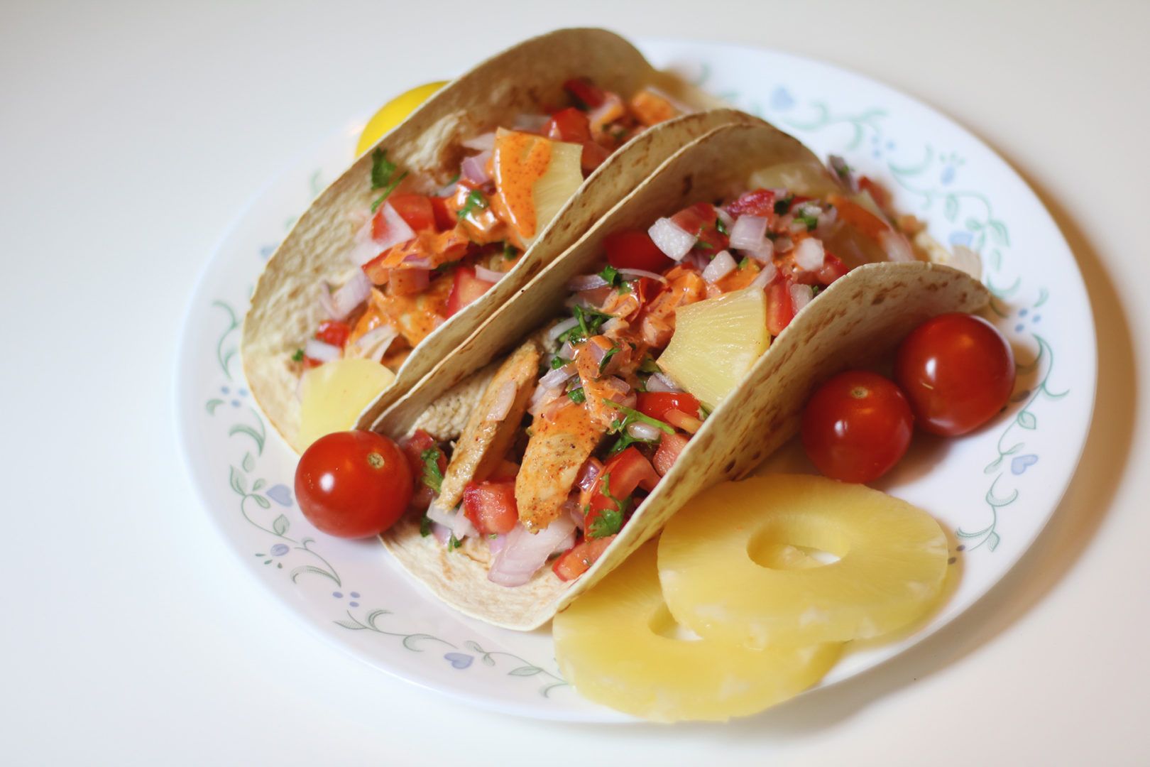 mayo chili chicken tacos main picture