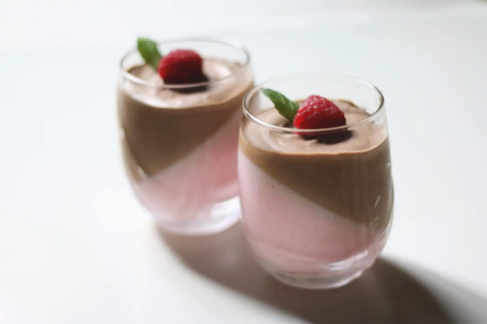 eggless chocolate mousse parfait main picture