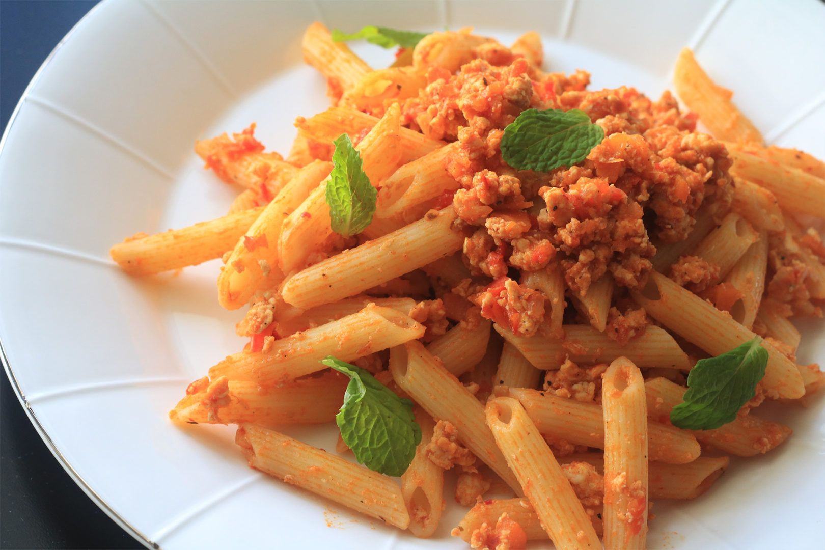penne pasta with minced chicken main picture